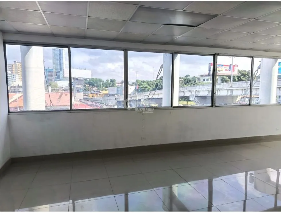 PLAZA SIGLO 21 / TUMBA MUERTO / 67M / OPEN FLOOR PLAN / STREET FRONTAGE