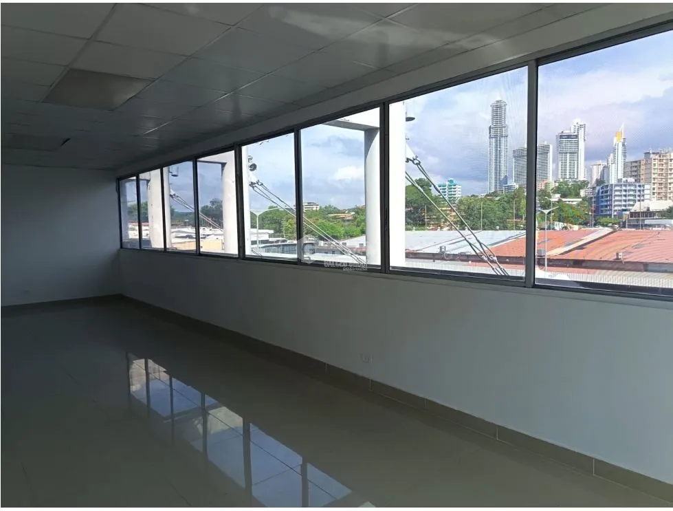 PLAZA SIGLO 21 / TUMBA MUERTO / 67M / OPEN FLOOR PLAN / STREET FRONTAGE