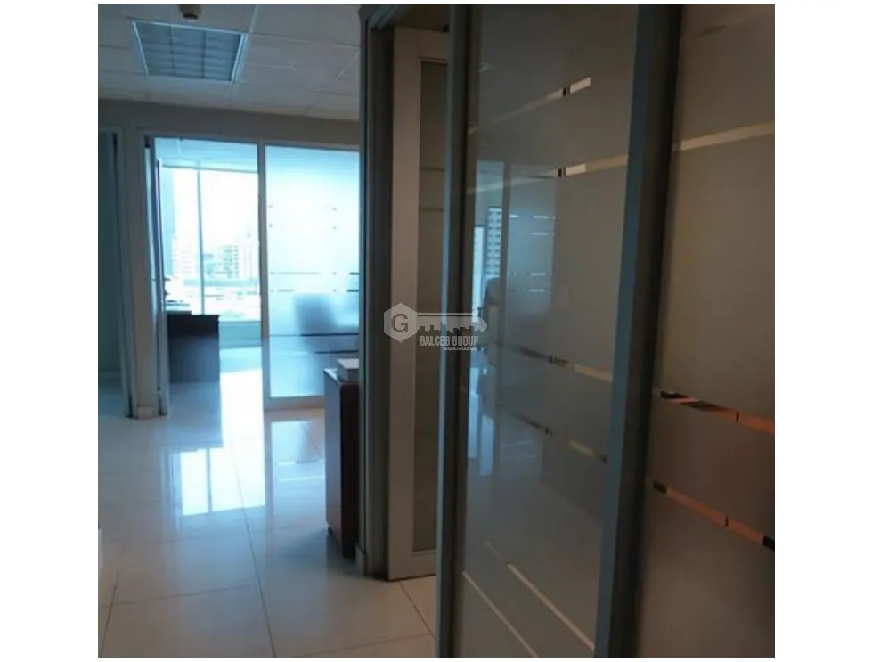MARBELLA / OCEAN BUSINESS PLAZA / 186M / DIVISIBLE / 3 PARKING SPACES