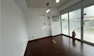 Espace commercial à Albrook à louer
