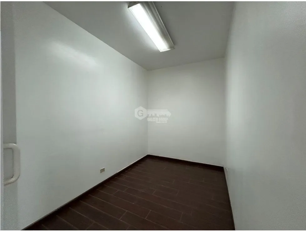 Espace commercial à Albrook à louer