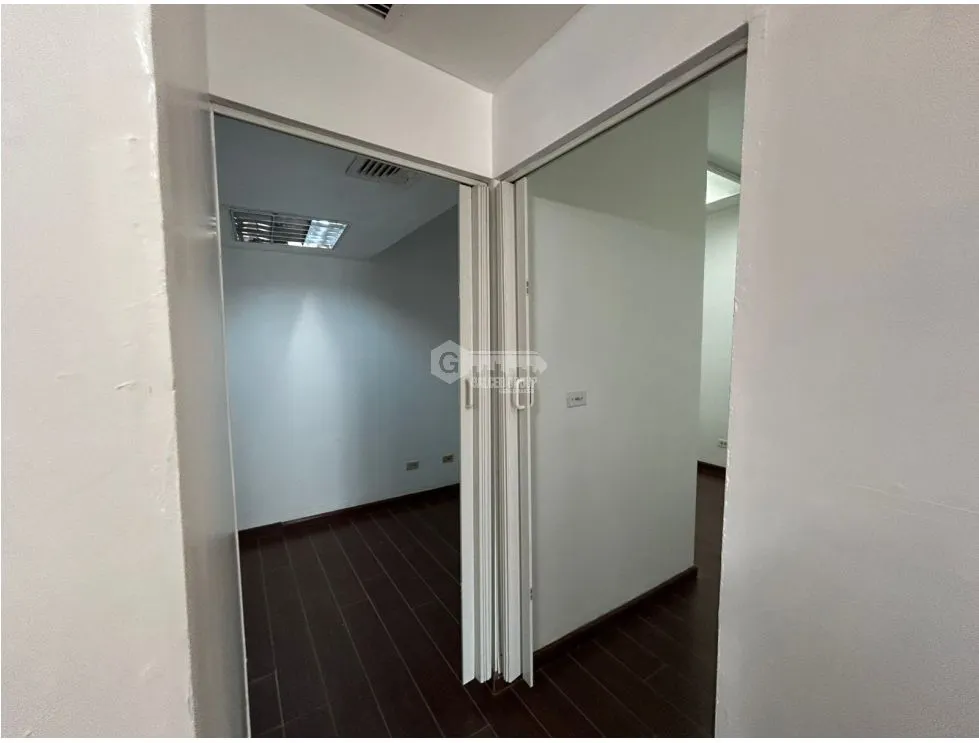 Espace commercial à Albrook à louer