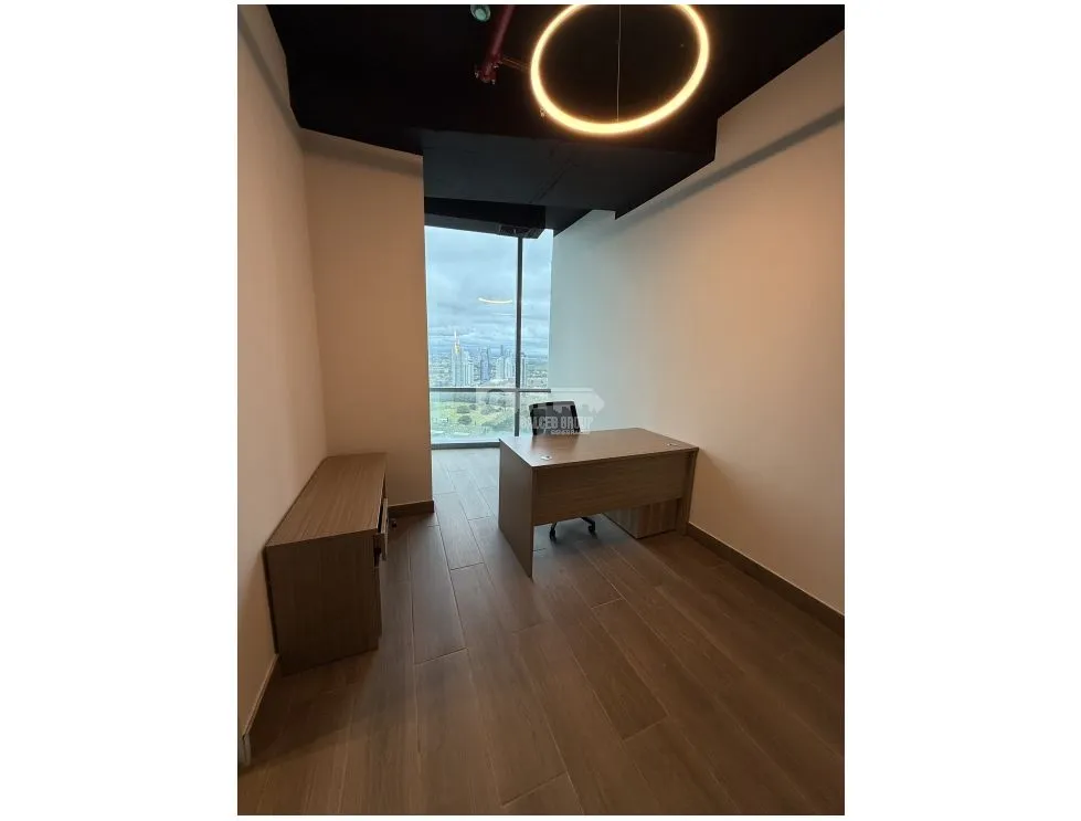 Office for rent in Costa del Este