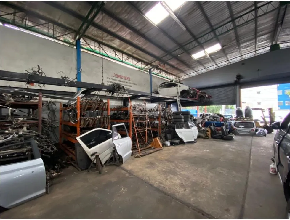 RIO ABAJO / 1100M / STREET FRONT / WAREHOUSE WITH OFFICE / CODE C-2 / RM1