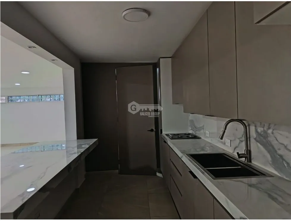 SAN FRANCISCO / LOS FLAMINGO / 228M / 4 BEDROOMS / 2 PARKING