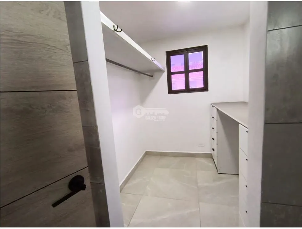 SAN FRANCISCO / LOS FLAMINGO / 228M / 4 BEDROOMS / 2 PARKING