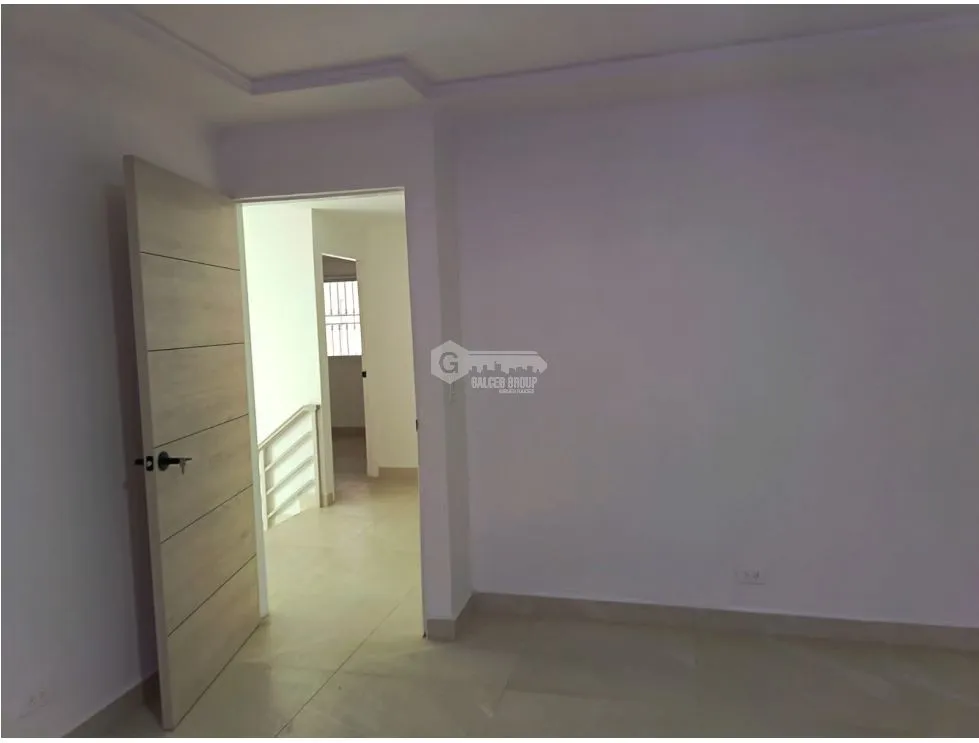 SAN FRANCISCO / LOS FLAMINGO / 228M / 4 BEDROOMS / 2 PARKING