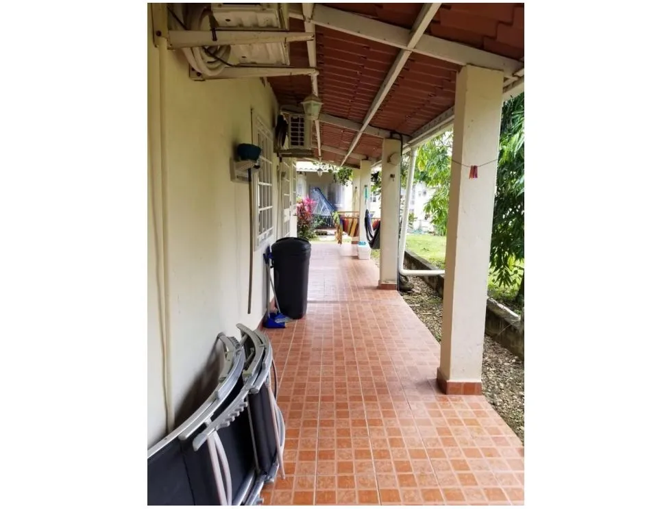 LAS LAJAS / CHAME / 215 M / 3 HABITACION  / PISCINA / AG