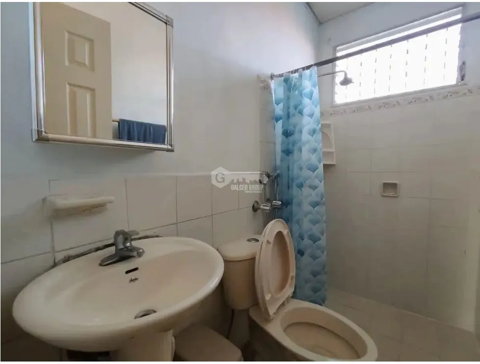 VILLA LUCRE / 400M / 4 BEDROOMS / 2 PARKING / TERRACE / PATIO