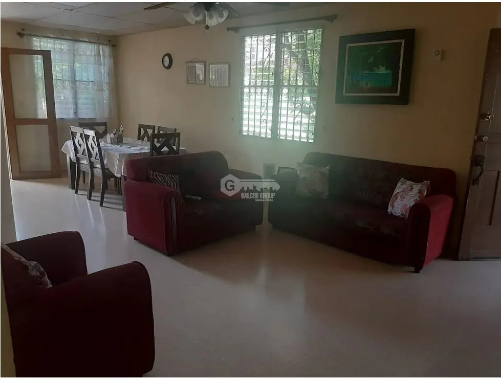 VILLA LUCRE / 400M / 4 BEDROOMS / 2 PARKING / TERRACE / PATIO