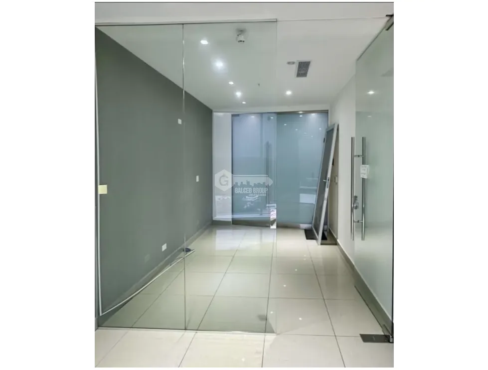 Office for sale in Tumba Muerto