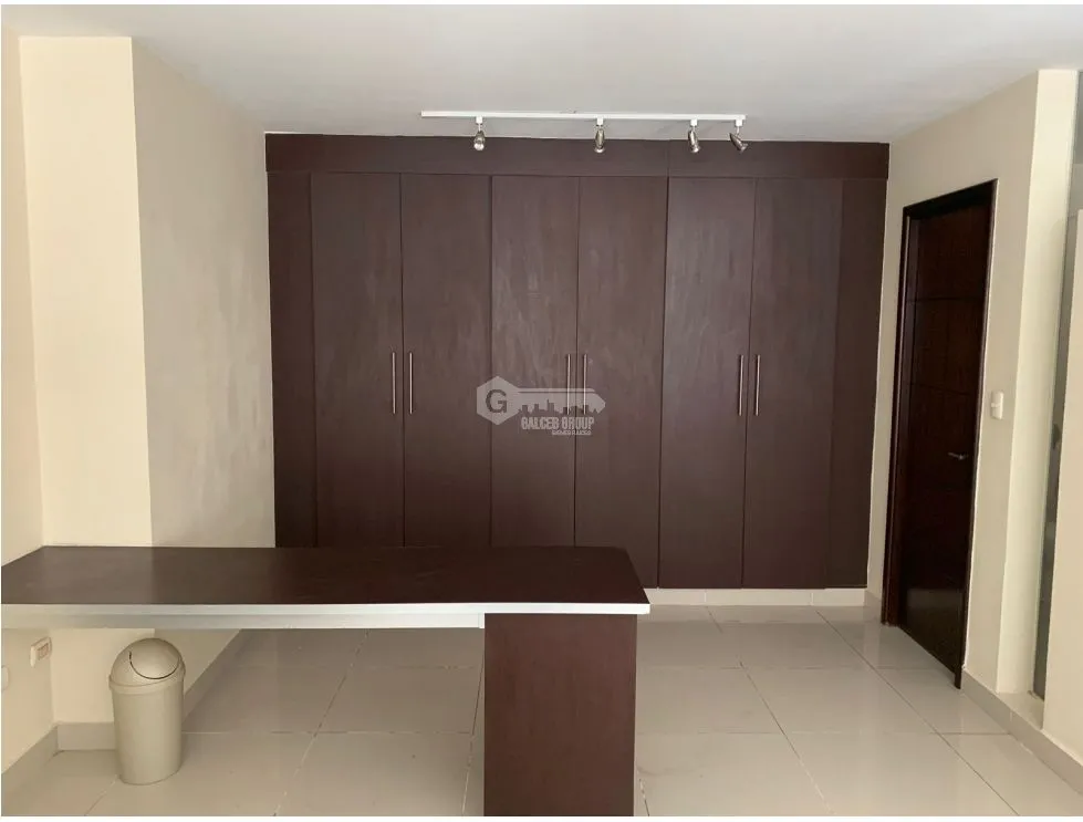 EL CANGREJO / VITRO LOFT / 98M / 1 HABITACION / 2 NIVELES / PISCINA