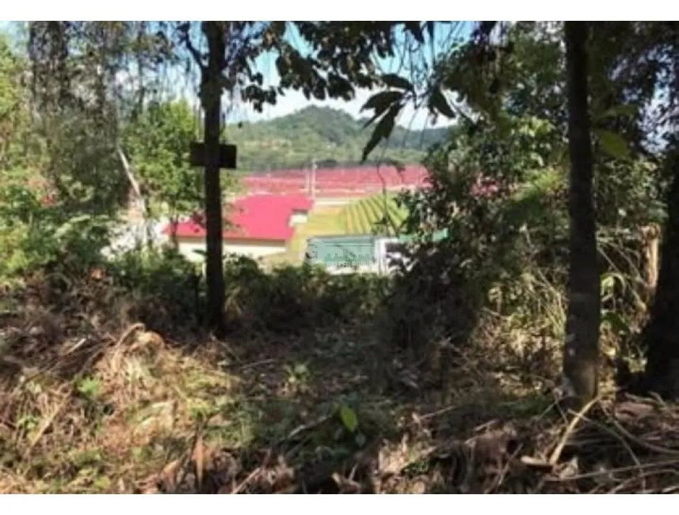 建筑很多 在 Las Cumbres 出售