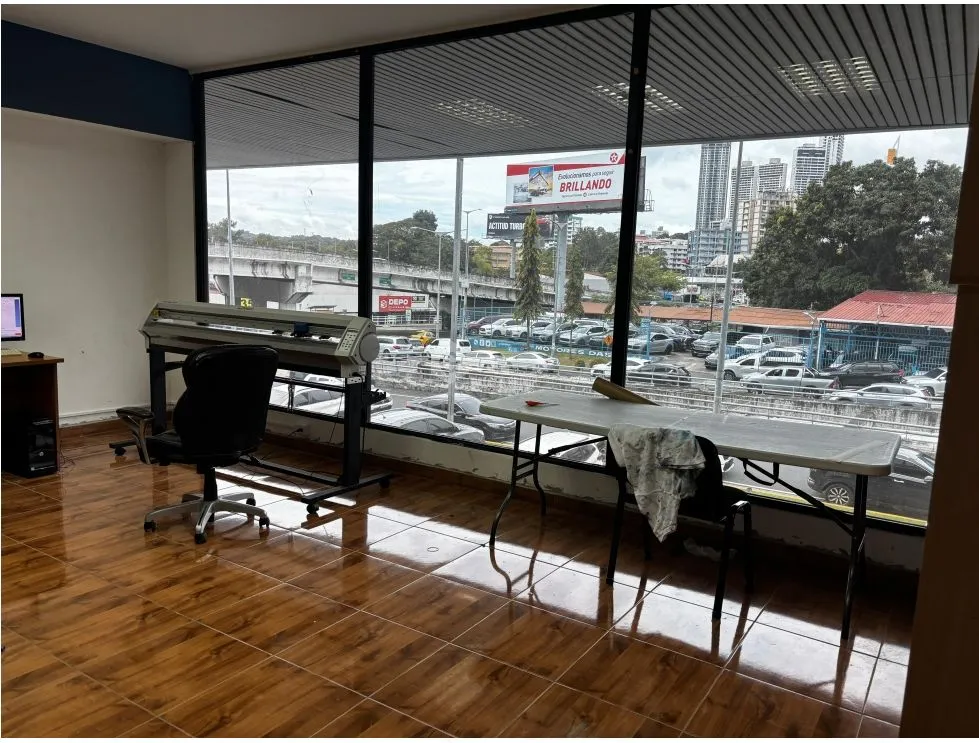 Commercial Space for sale in Tumba Muerto