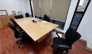 Office for sale in Tumba Muerto
