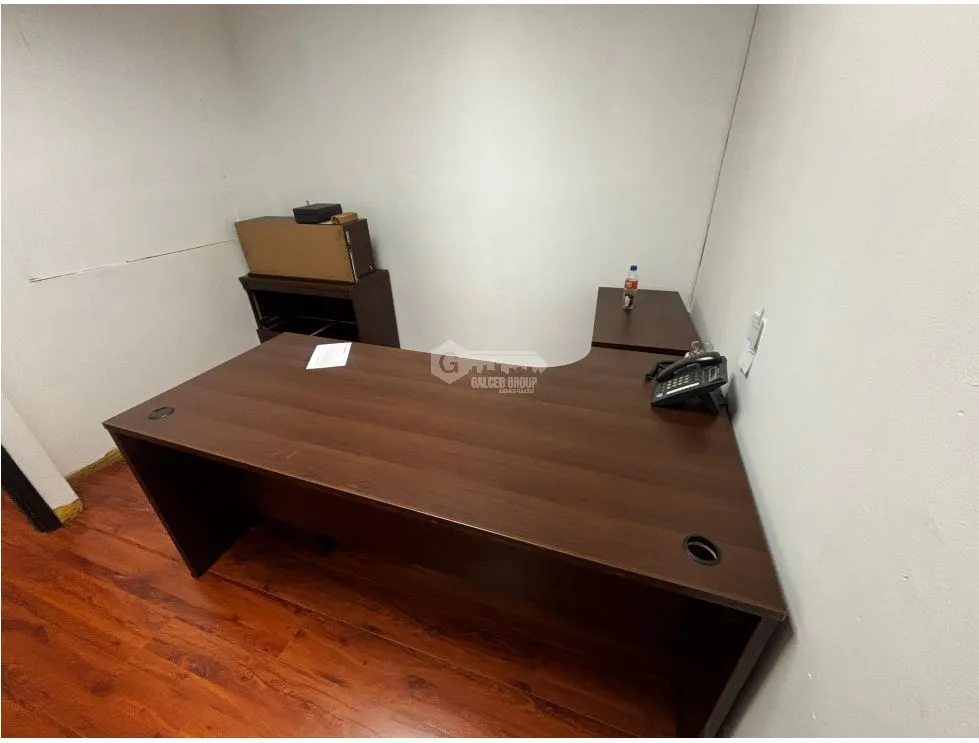 Office for sale in Tumba Muerto