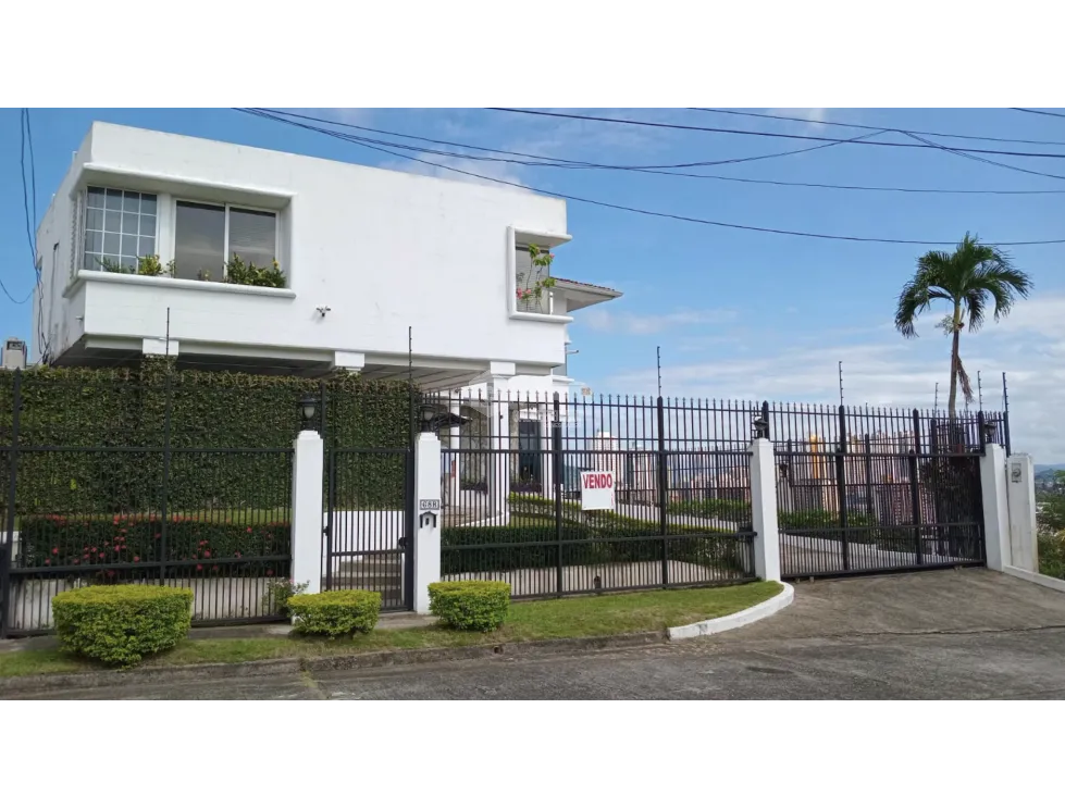 Single Family House for sale in La Alameda