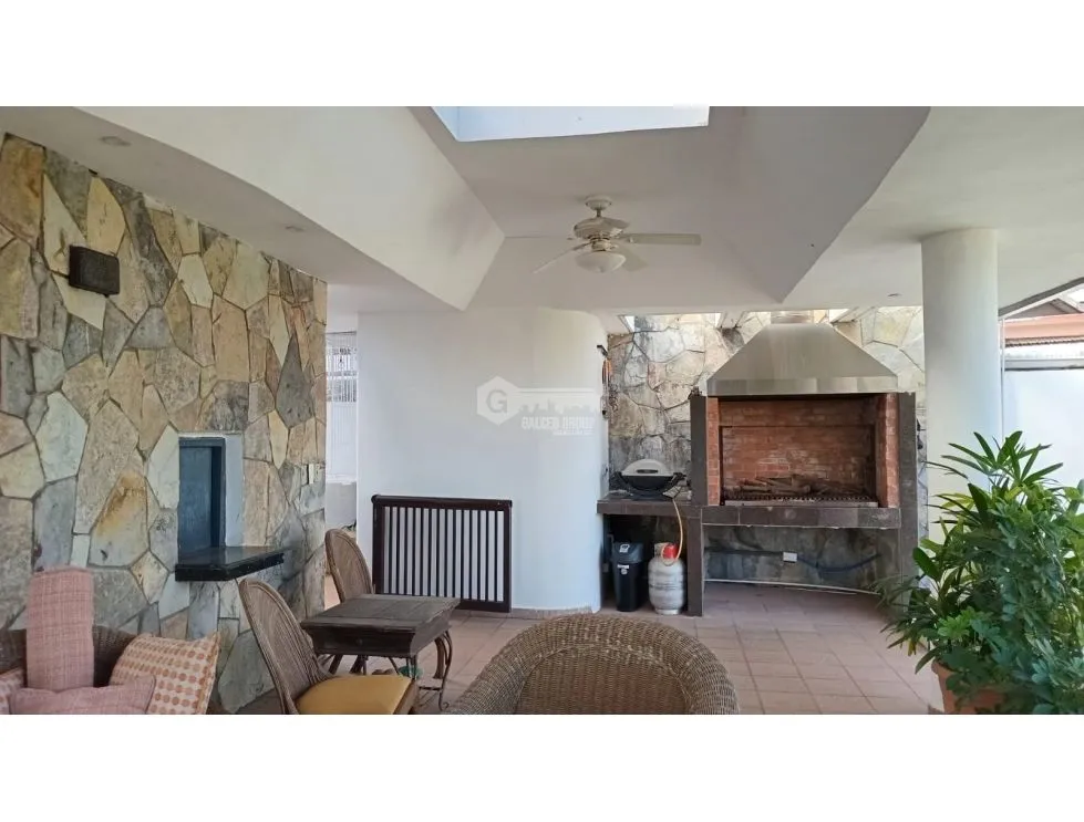 Single Family House for sale in La Alameda