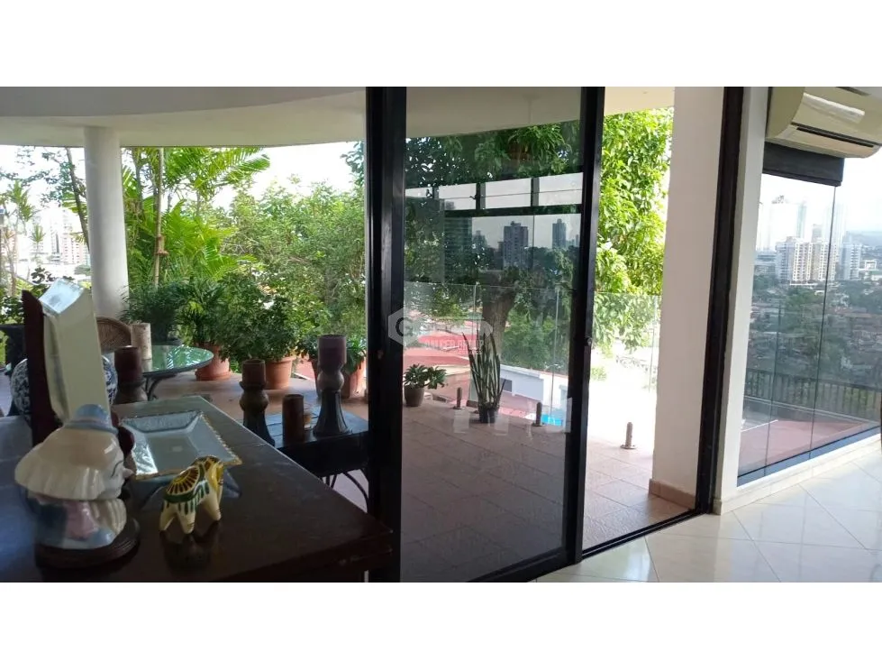 Single Family House for sale in La Alameda