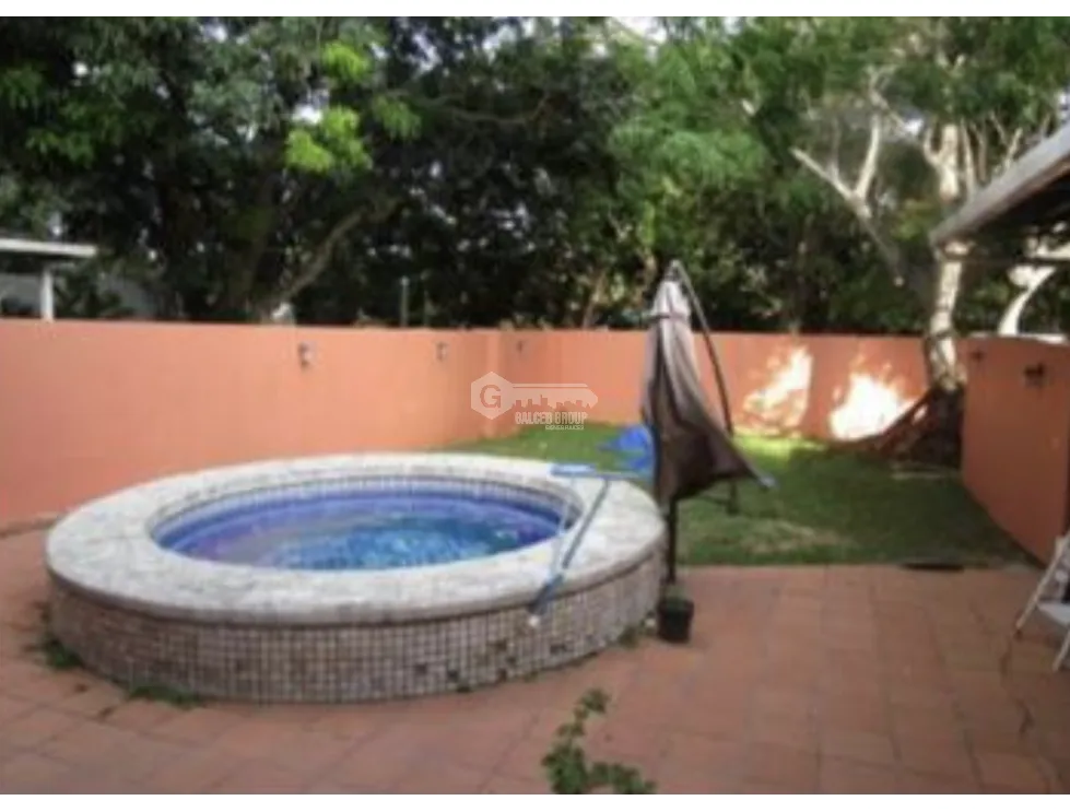 SAN FRANCISCO / ALTOS DEL GOLF / 500M / 4 HABITACIONES / JACUZZI JC