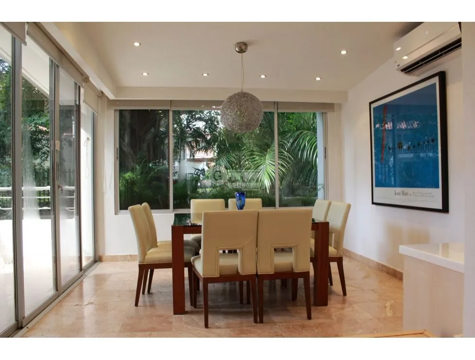 Apartment for sale in Clayton