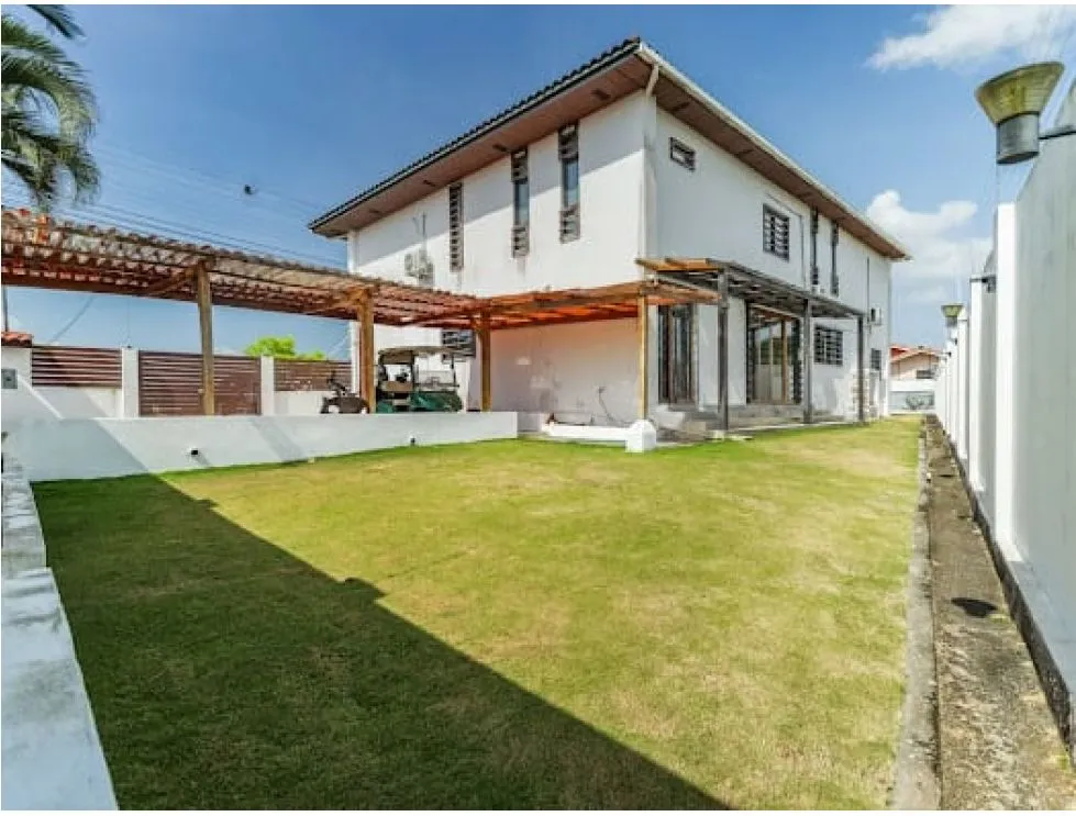 Single Family House for sale in Brisas Del Golf