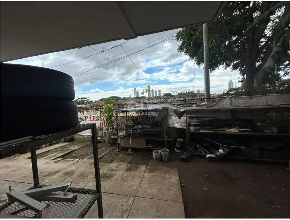 Warehouse for sale in Juan Diaz