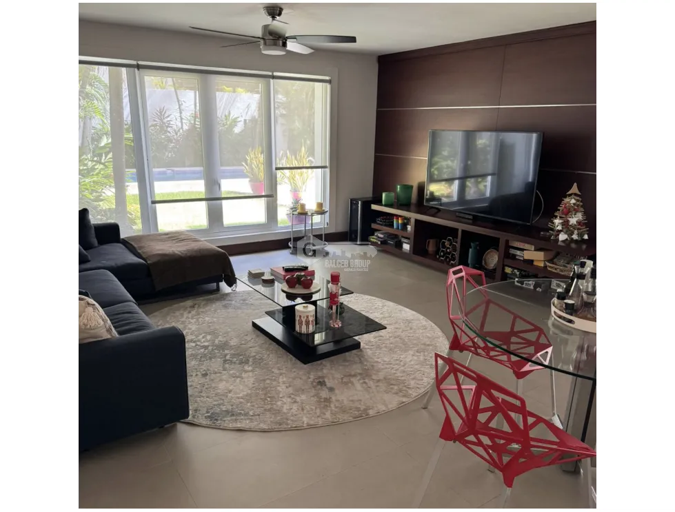 BETANIA / LOS ANGELES / 484M / 4 HABITACIONES / 4 PARKING / 2 NIVELES