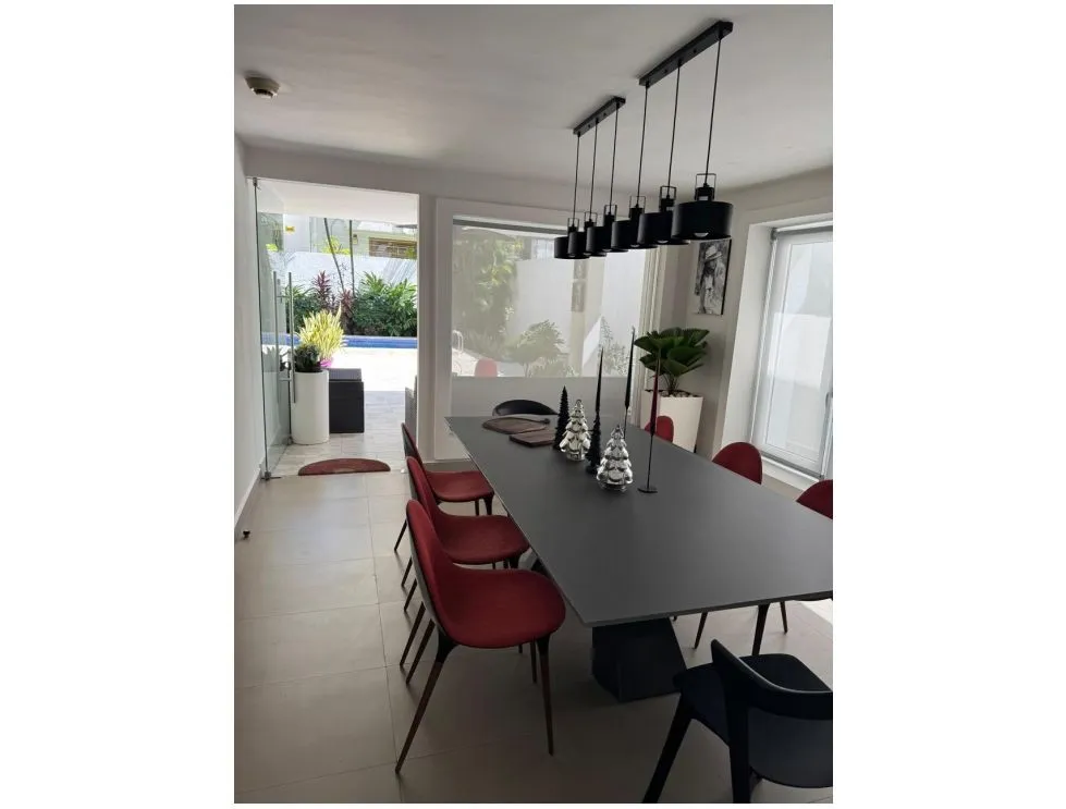 BETANIA / LOS ANGELES / 484M / 4 HABITACIONES / 4 PARKING / 2 NIVELES
