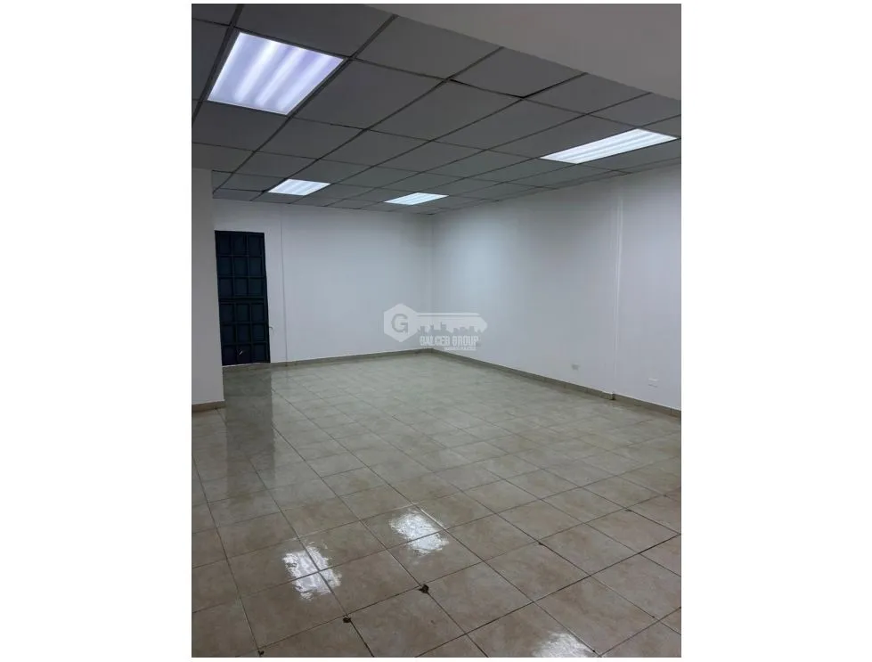 Espace commercial à Pueblo Nuevo à louer