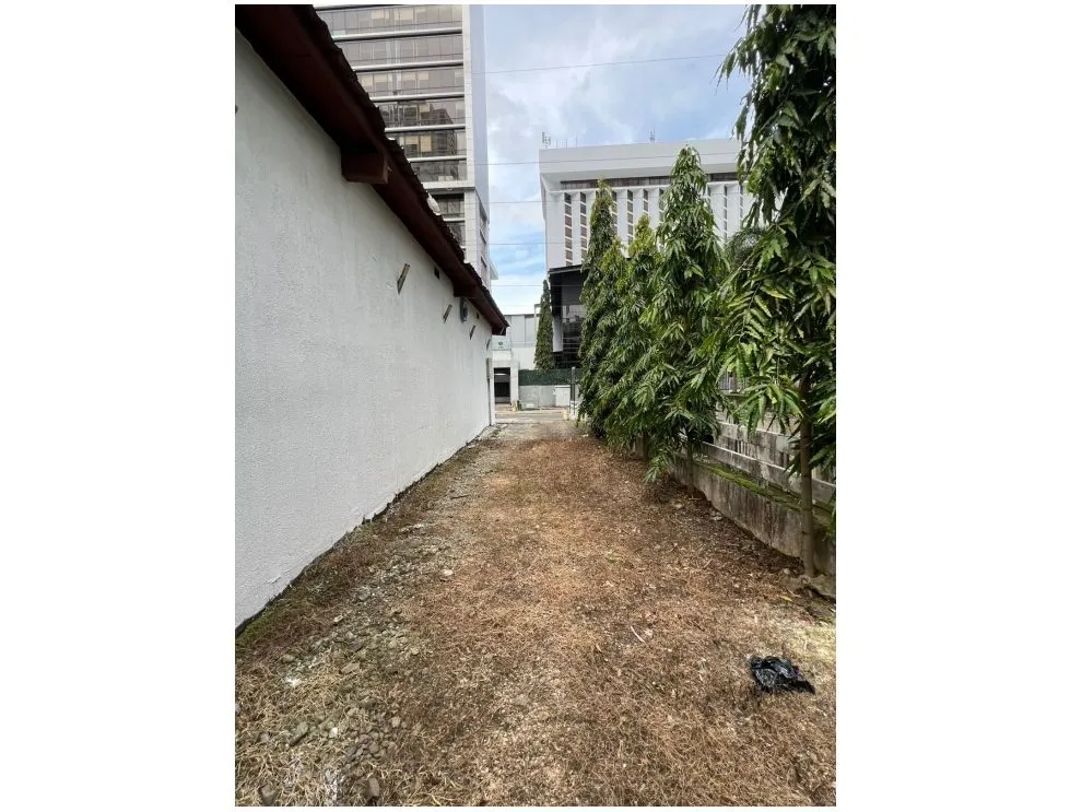 SAN FRANCISCO / 500M / 6 PARKING / FRONT FACING MAIN AVENUE / GROUND FLOOR