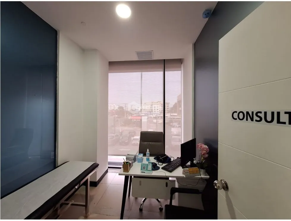 Espace commercial à 12 de Octubre à louer