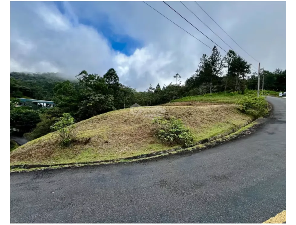 ALTOS DEL MARIA / 1525M / PUNTO ALTO / FRENTE A VIA / ESQUINA