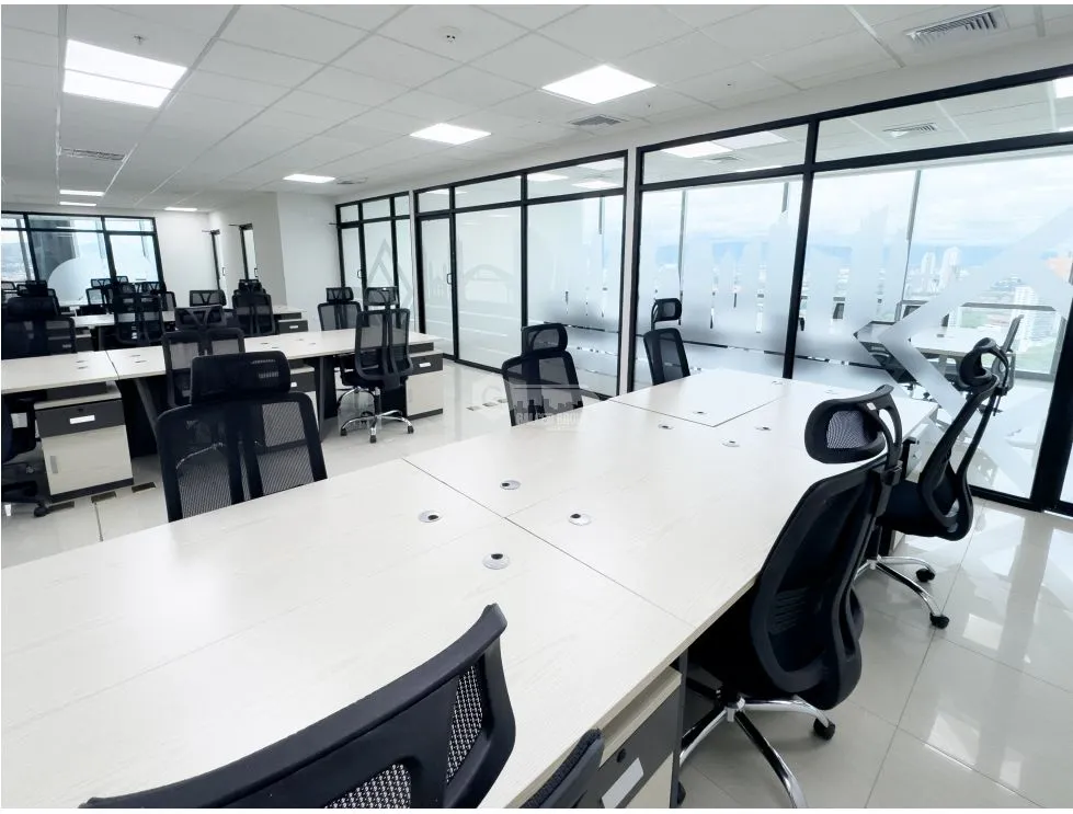 Office for rent in Costa del Este