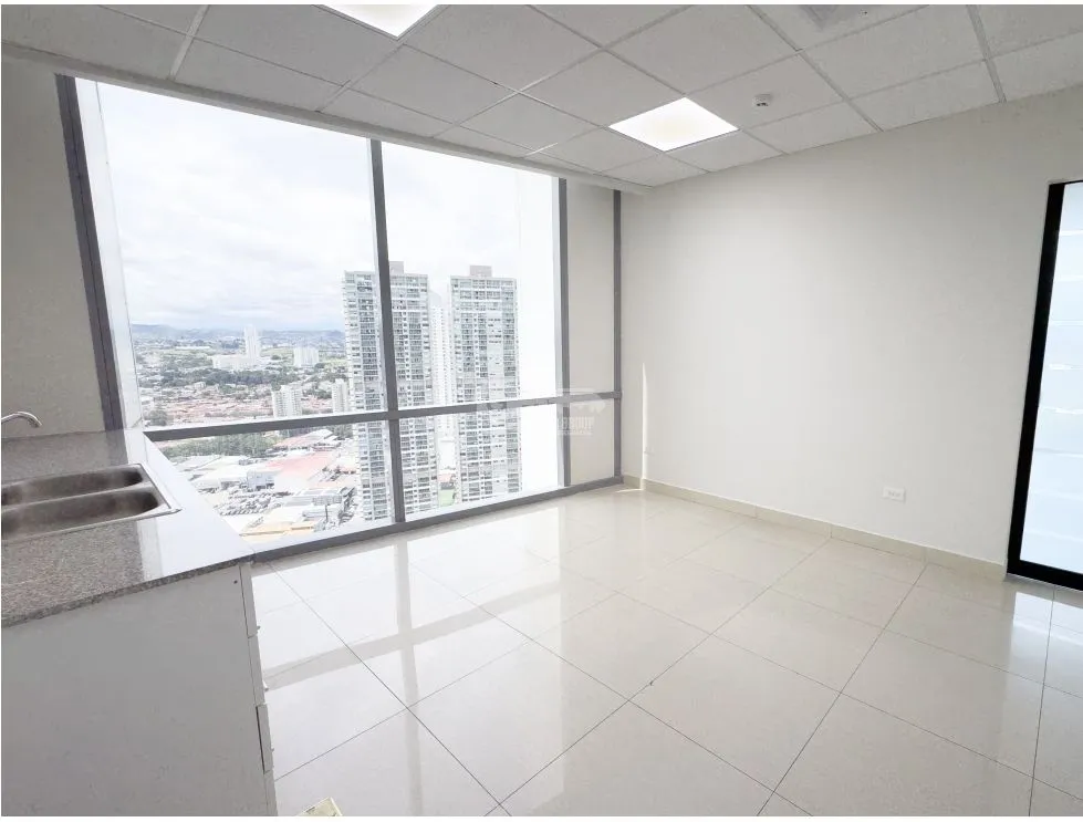 Office for rent in Costa del Este