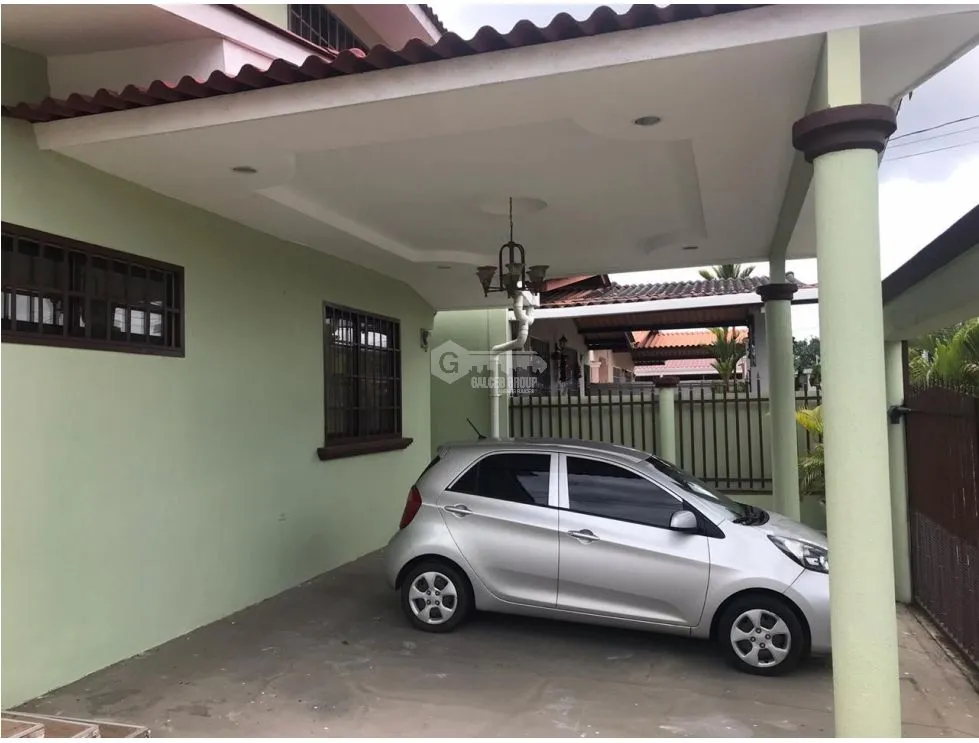 Maison unifamiliale à Brisas Del Golf à vendre