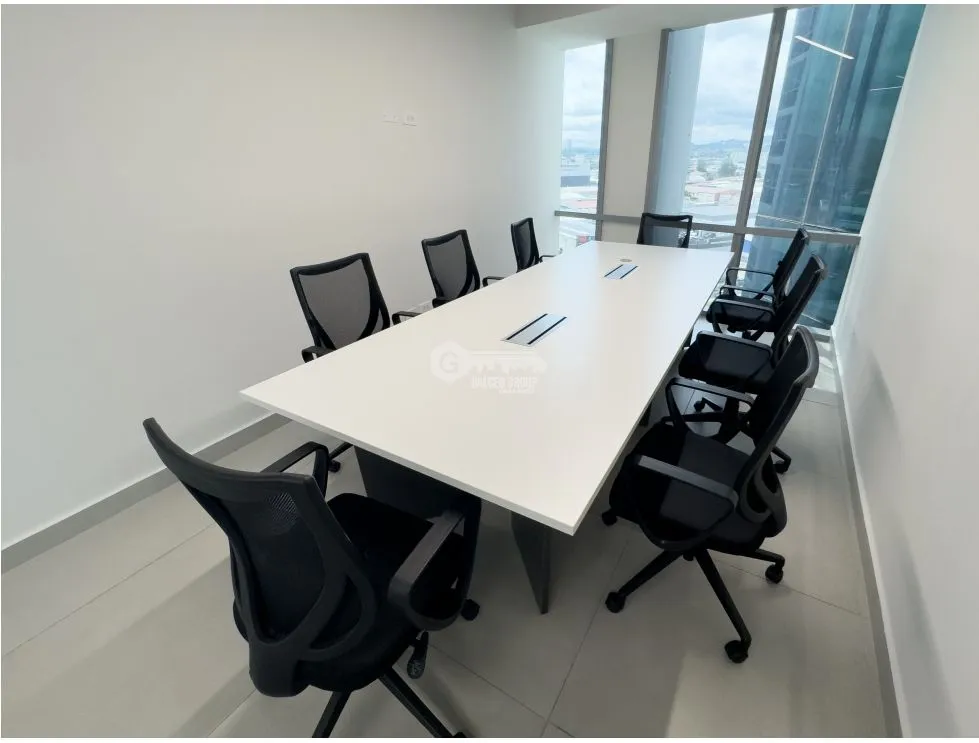 Office for rent in Costa del Este