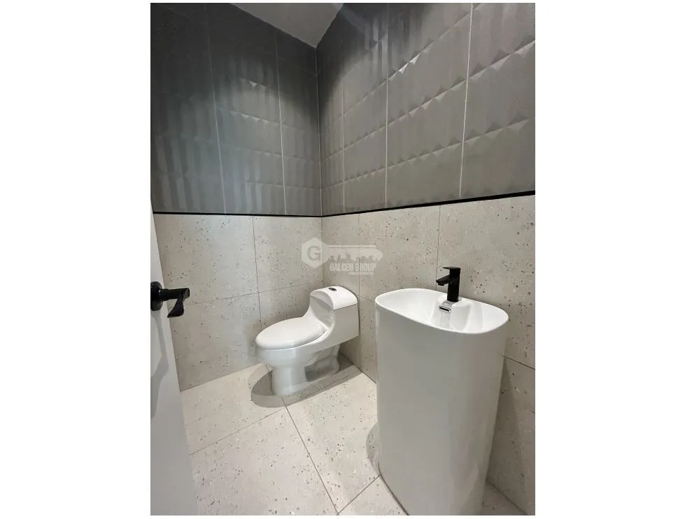 Office for rent in Costa del Este