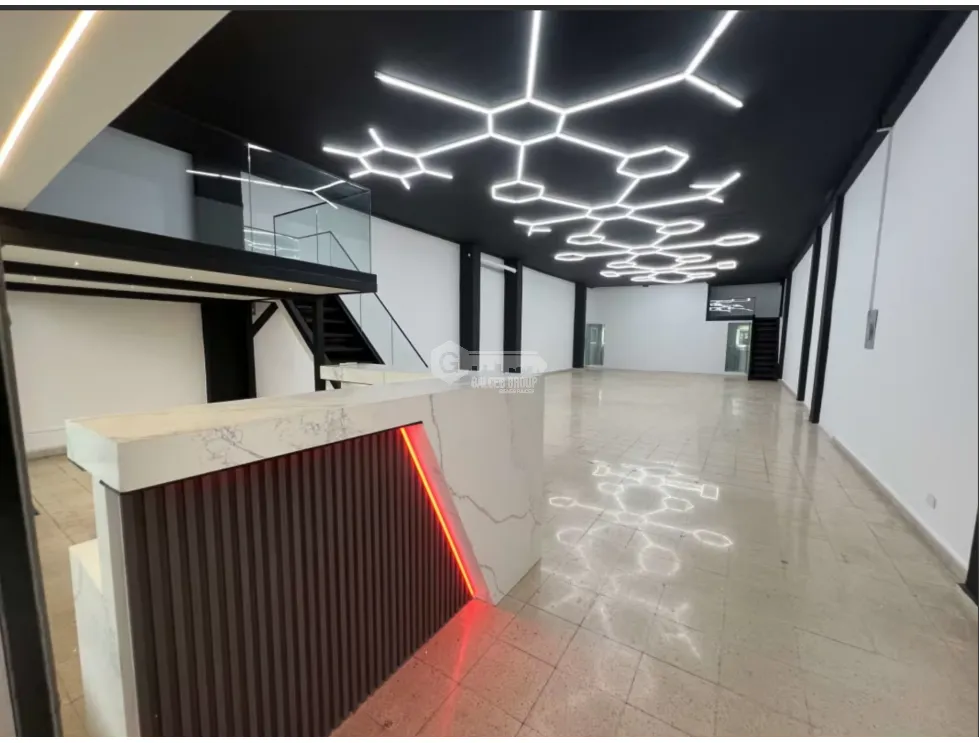 Espace commercial à La Cresta à louer