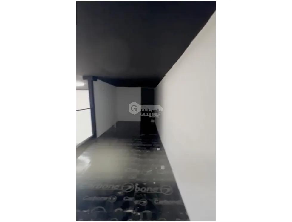Espace commercial à La Cresta à louer