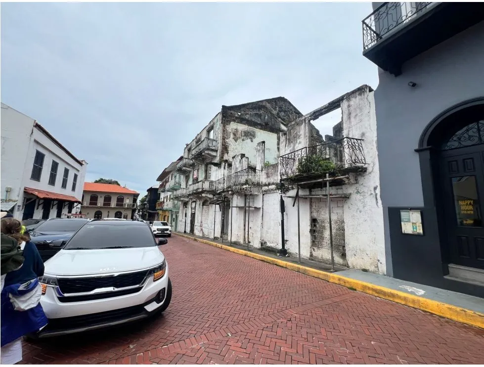 OLD TOWN / 977 M2 / STREET FRONT / RMH1-C2 / IDEAL FOR INVESTMENT