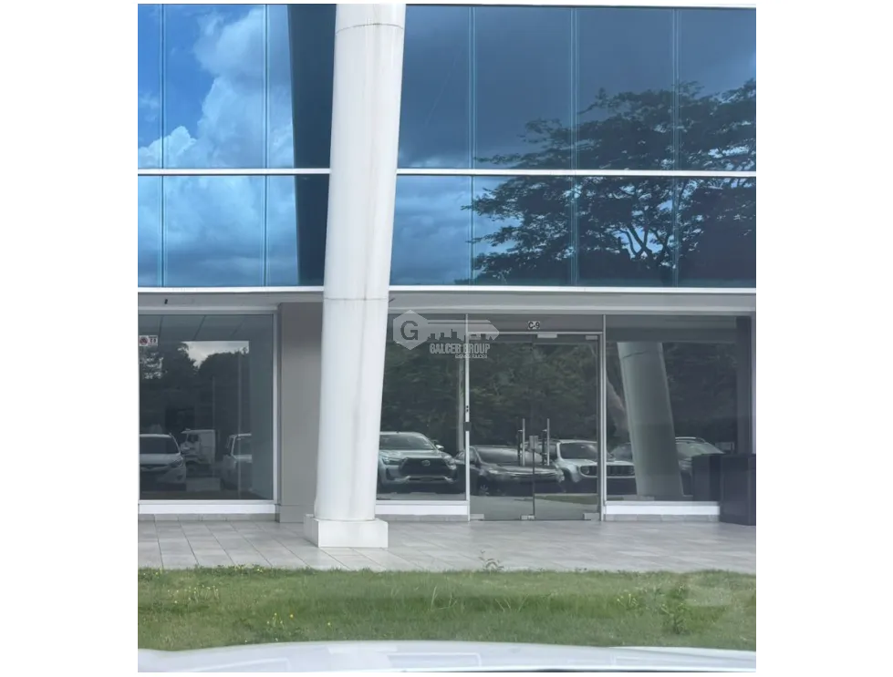 Espace commercial à Cardenas à louer