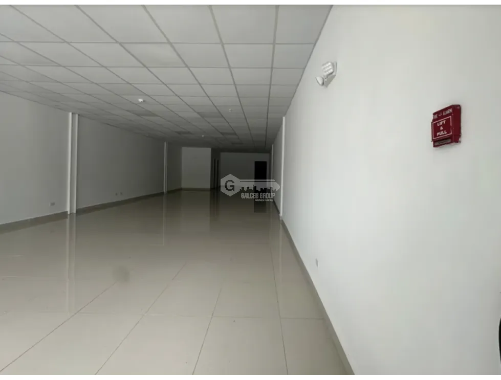 Espace commercial à Cardenas à louer