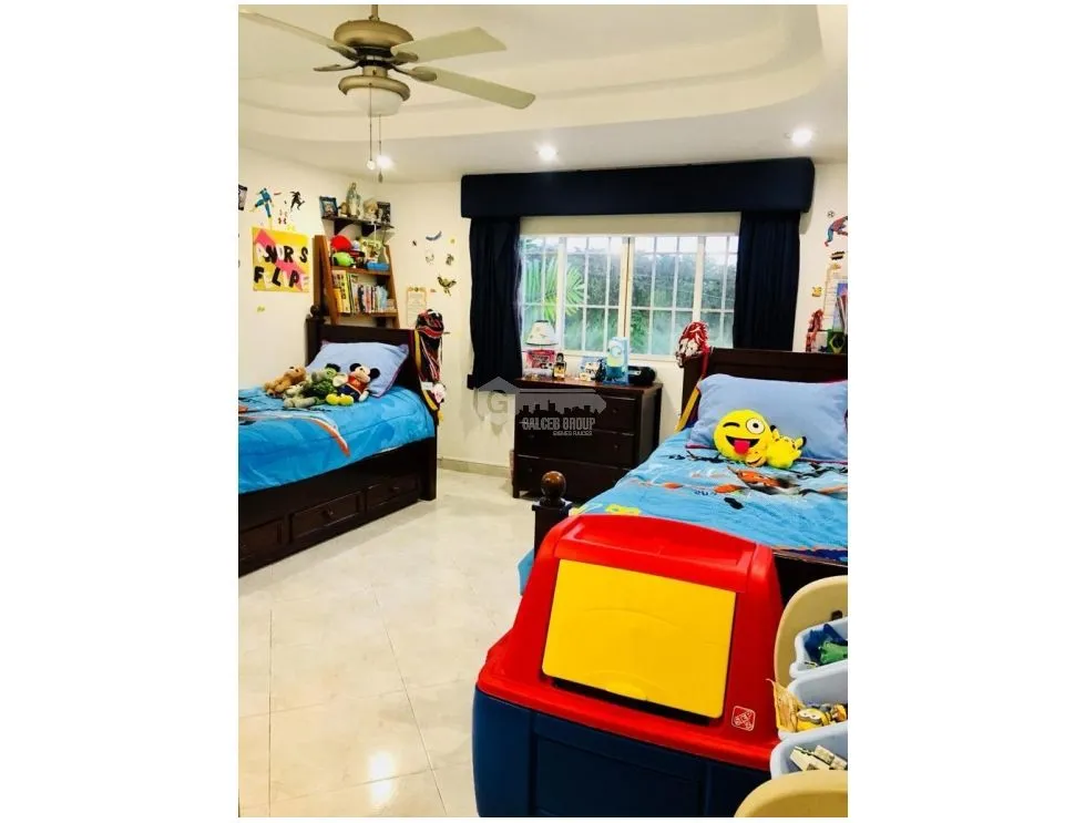 Single Family House for sale in La Alameda