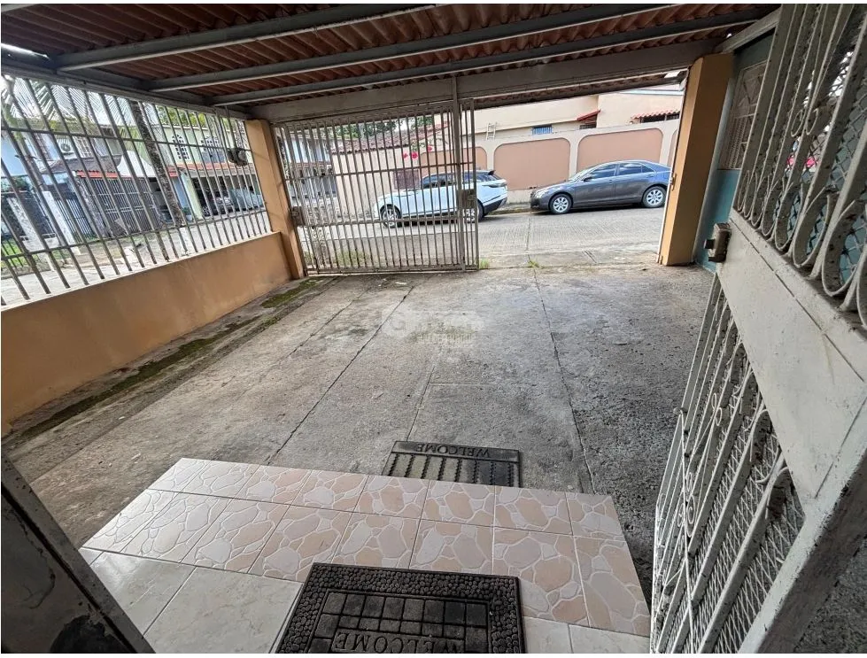 Single Family House for sale in Condado del Rey