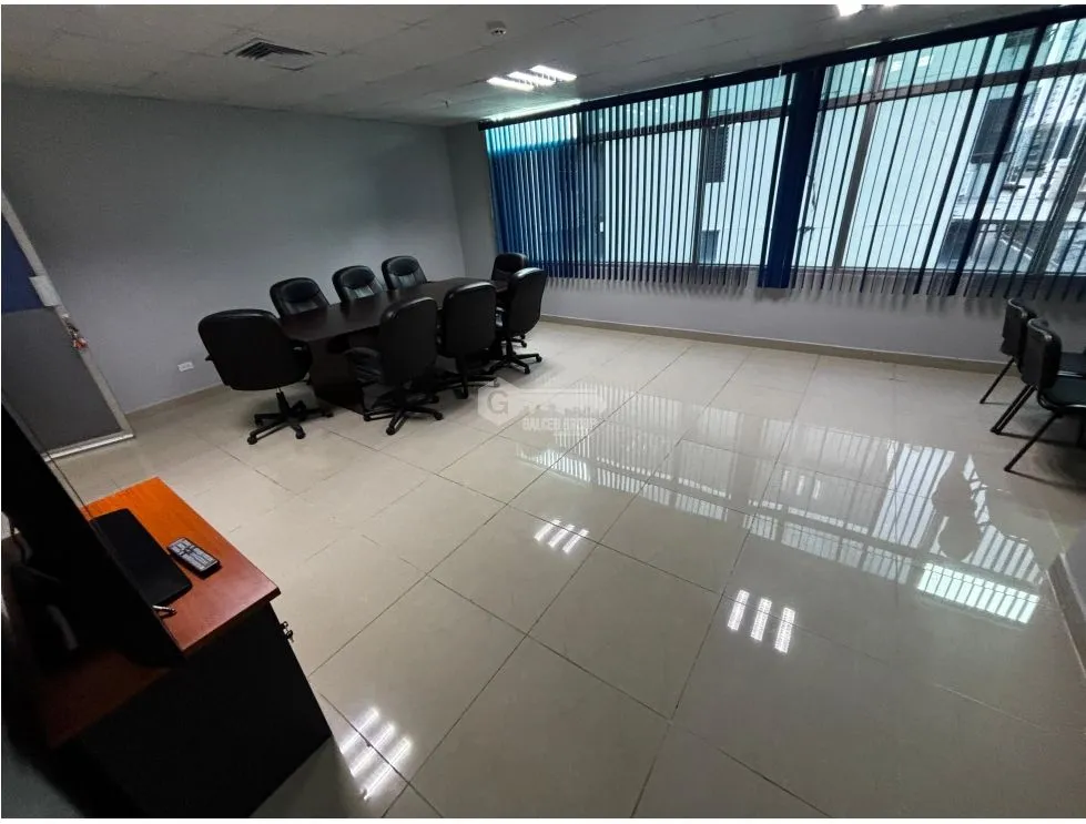 Office for rent in El Carmen