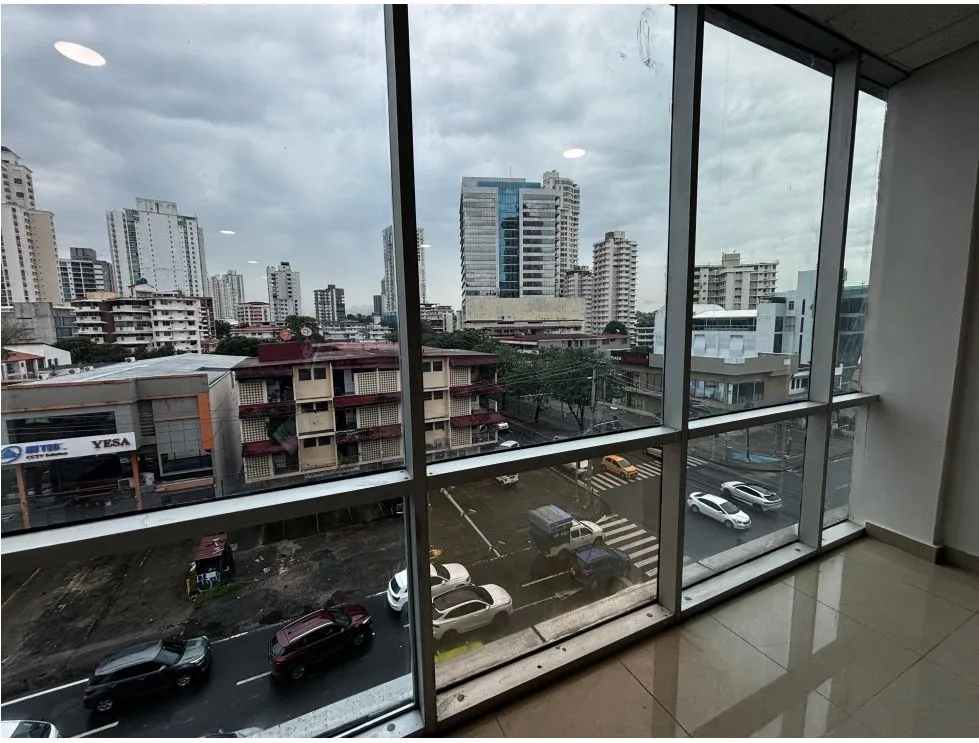 Office for rent in El Carmen