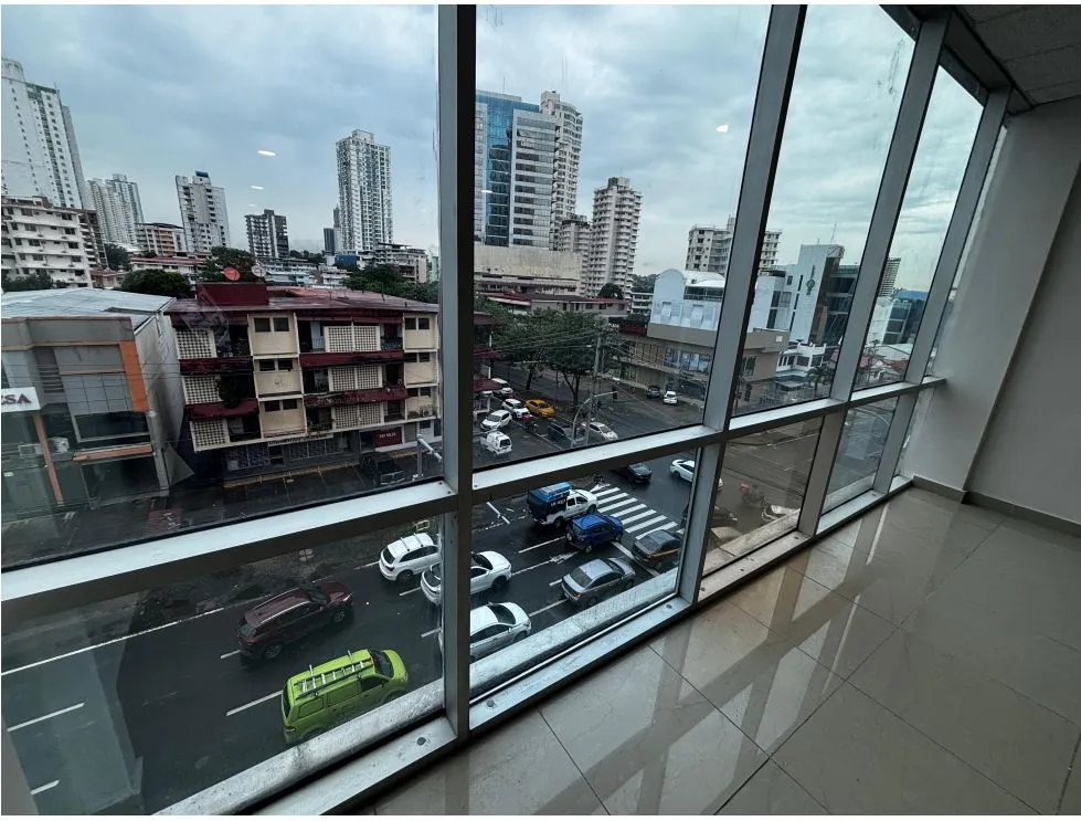 Office for rent in El Carmen