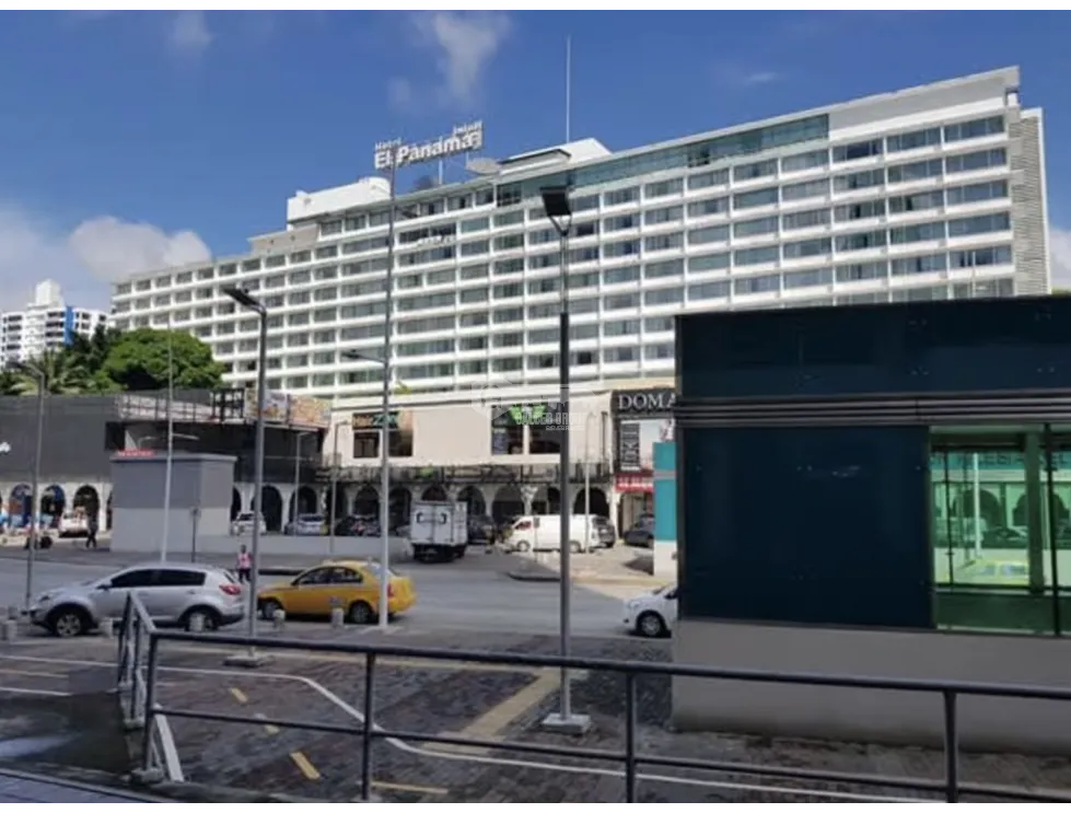 Espace commercial à Via Espana à louer