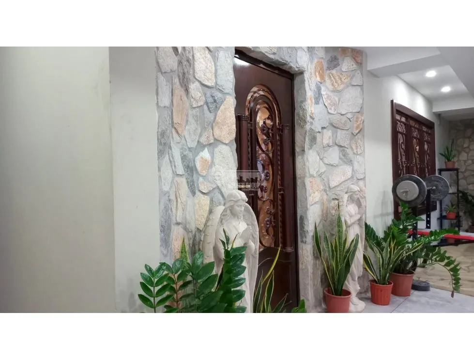 Дом в San Antonio на продажу